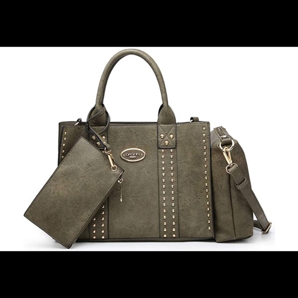 Purses - Picture 9 of 12